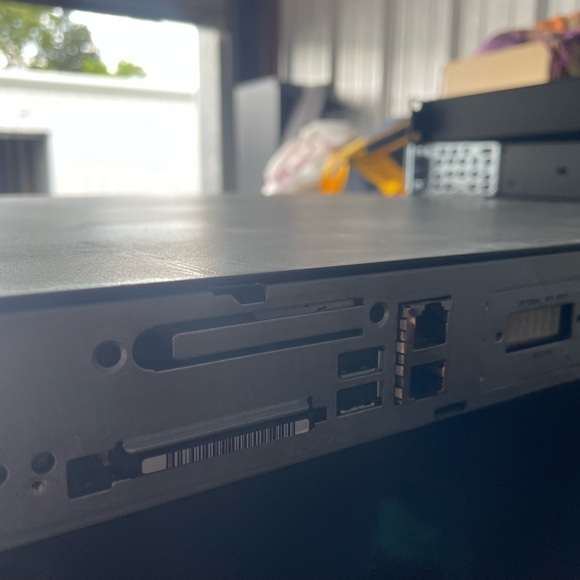 CISCO 2800 Series Cisco 2811 Integrated Services Router - Picture 5 of 7